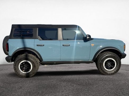 Used 2022 Ford Bronco Badlands w/ Sasquatch Package AWD/4WD image 6