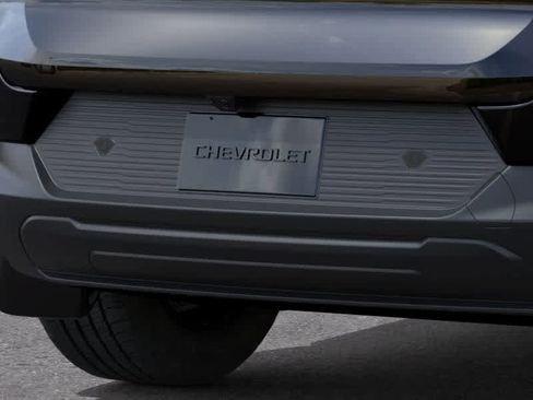 New 2026 Chevrolet Equinox EV LT image 14