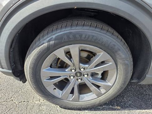 Used 2023 Ford Explorer XLT w/ Equipment Group 202A RWD image 20