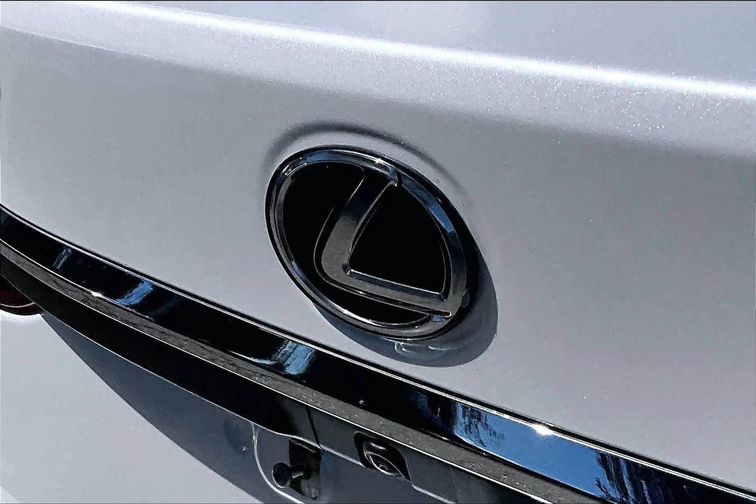 Used 2025 Lexus ES 350 w/ Premium Package FWD image 31