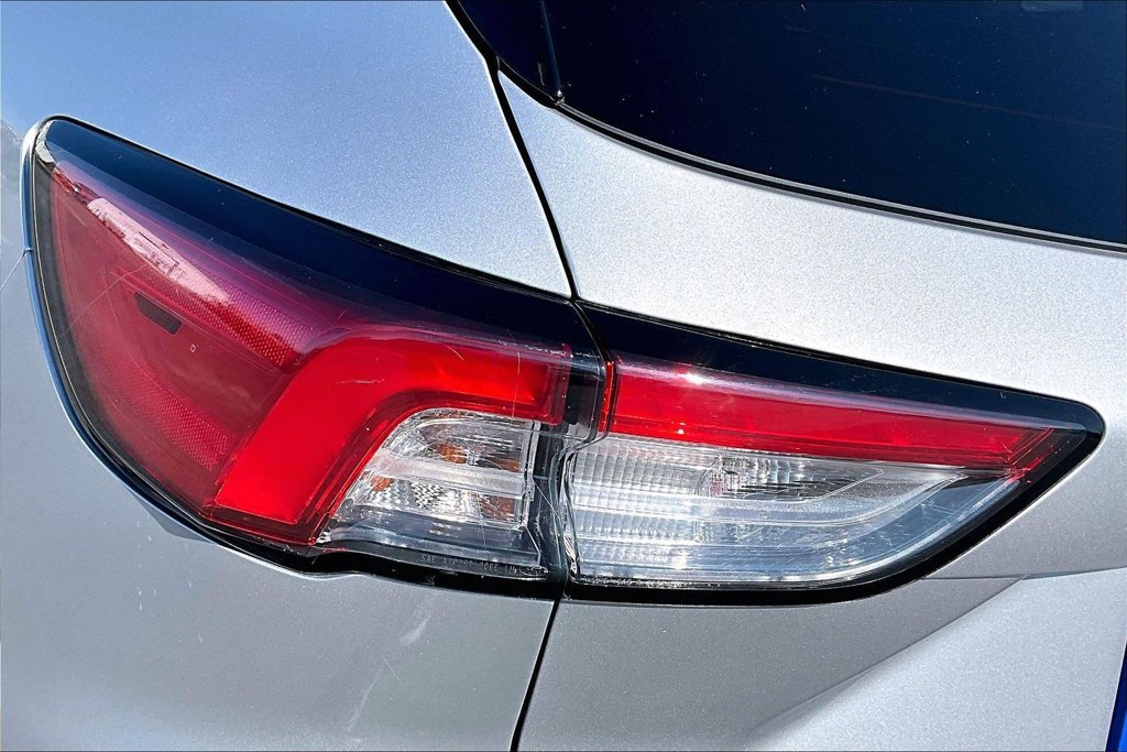 Used 2020 Ford Escape SE Sport AWD/4WD image 31