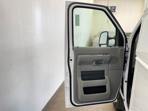 New 2026 Ford E-350 and Econoline 350 Super Duty w/ Power Equipment Group image 14