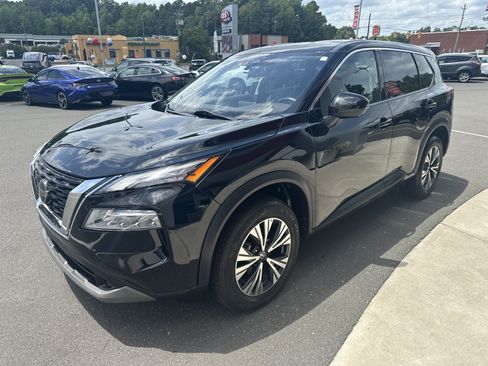 Used 2021 Nissan Rogue SV AWD/4WD image 4