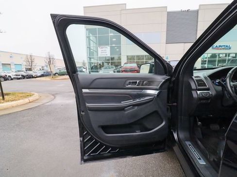 Used 2018 Ford Explorer Sport w/ Equipment Group 401A image 30