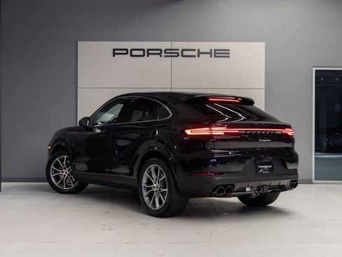 Certified 2026 Porsche Cayenne Coupe image 3