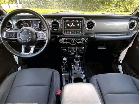 Used 2022 Jeep Gladiator Overland AWD/4WD image 21