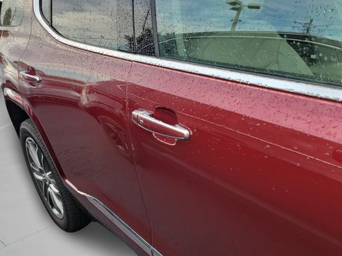 Used 2017 GMC Acadia Denali FWD image 17
