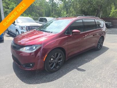 Used 2020 Chrysler Pacifica Touring-L w/ S Appearance Package
