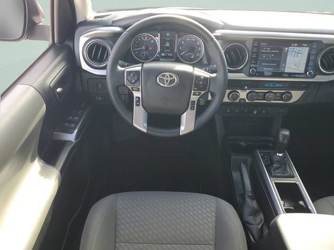 Certified 2023 Toyota Tacoma SR5 AWD/4WD image 12