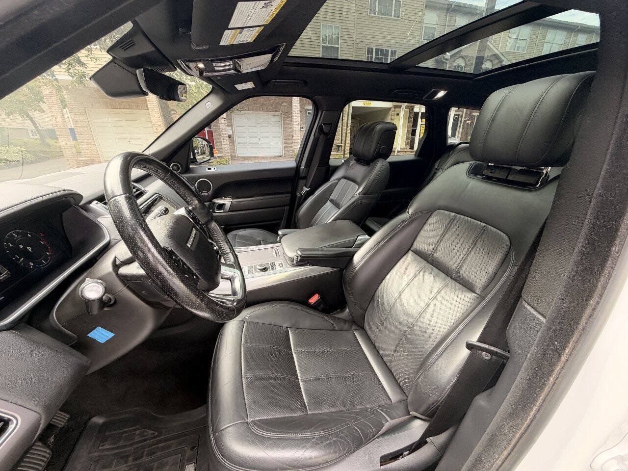 Used 2018 Land Rover Range Rover Sport HSE AWD/4WD image 11