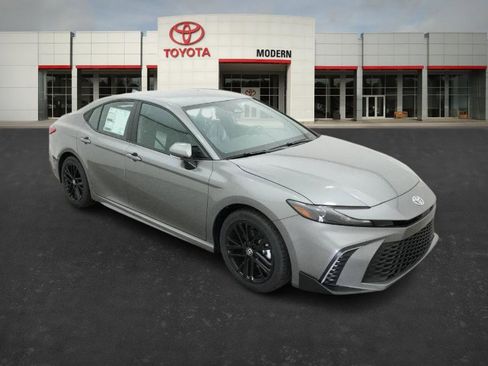 New 2026 Toyota Camry SE image 29