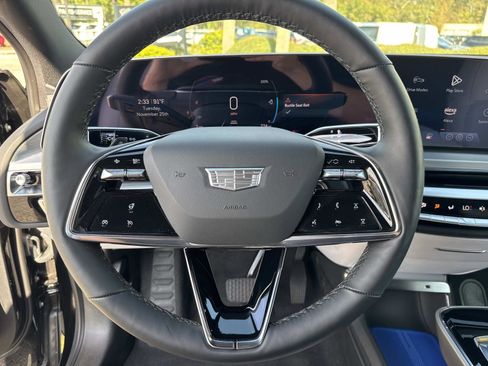 New 2025 Cadillac Lyriq Luxury image 30