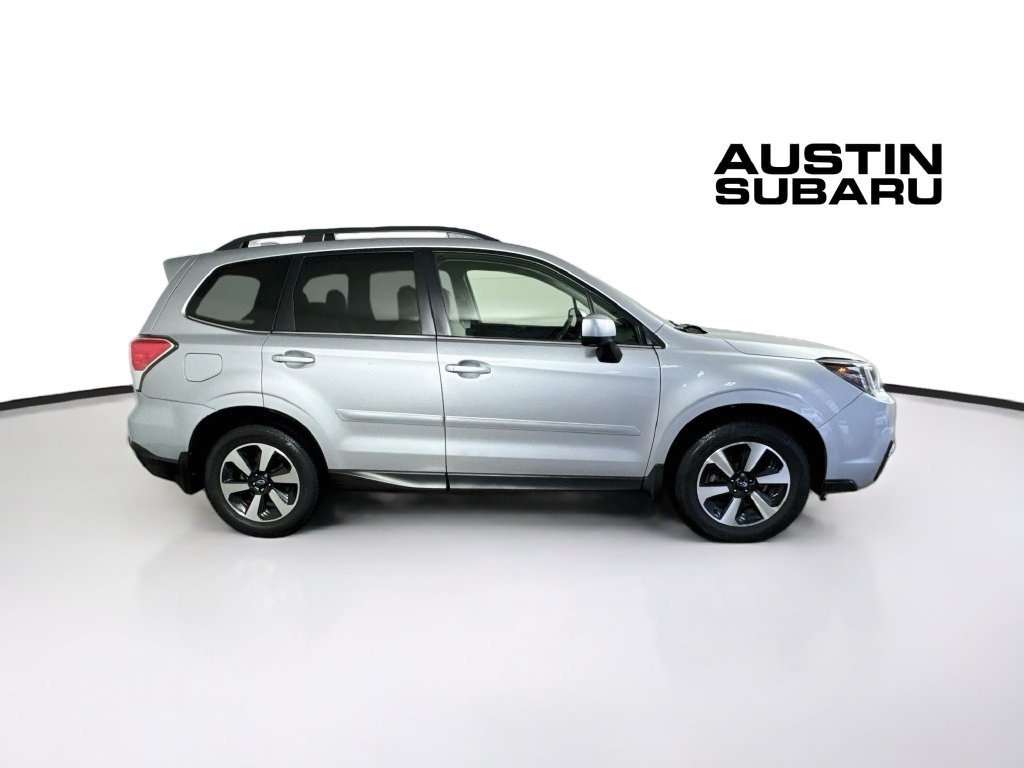 Used 2017 Subaru Forester 2.5i Limited AWD/4WD image 8