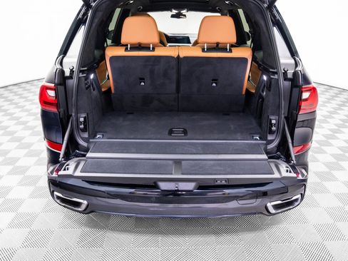 Used 2022 BMW X7 xDrive40i w/ M Sport Package image 31