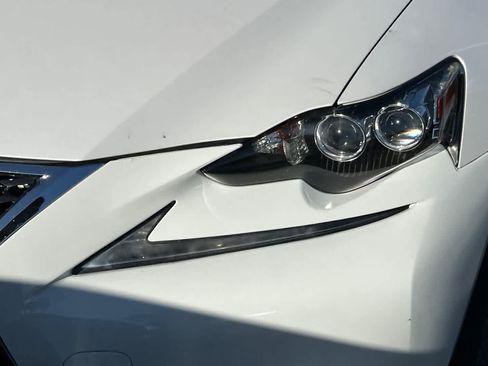 Used 2015 Lexus IS 250 w/ Navigation System Package RWD image 11