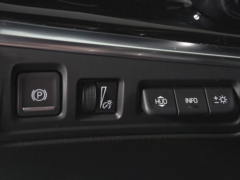 Used 2023 Cadillac XT6 Sport w/ LPO, ONYX Package image 30