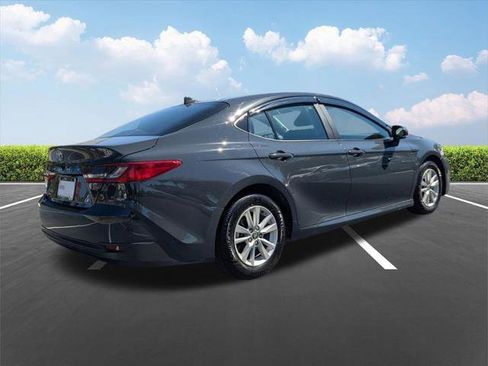 Certified 2025 Toyota Camry LE FWD image 5