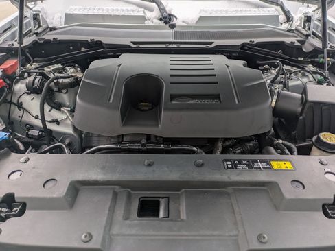 Used 2023 Land Rover Defender 130 X-Dynamic SE image 35