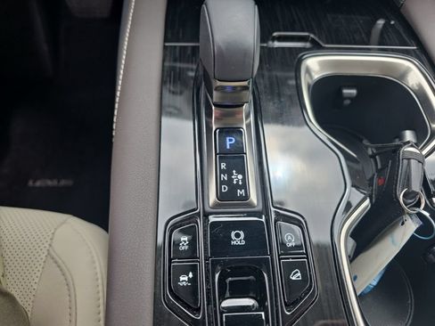 Used 2024 Lexus RX 350 AWD w/ Technology Package image 21