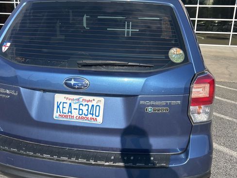 Used 2018 Subaru Forester 2.5i w/ Alloy Wheel Package AWD/4WD image 13