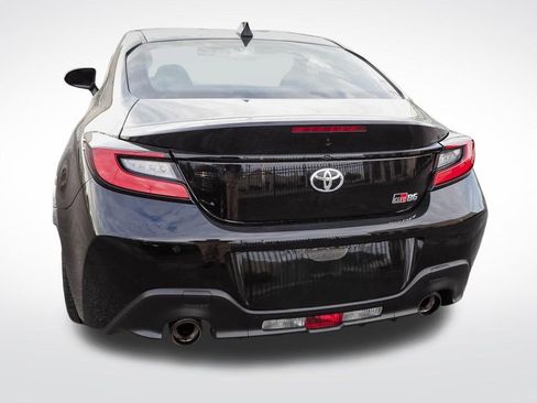 Used 2024 Toyota GR86 RWD image 6
