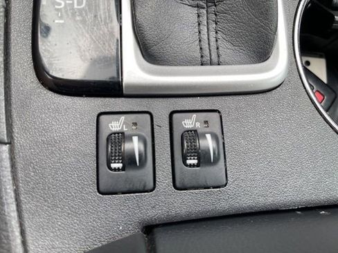 Used 2017 Toyota Highlander XLE FWD image 16