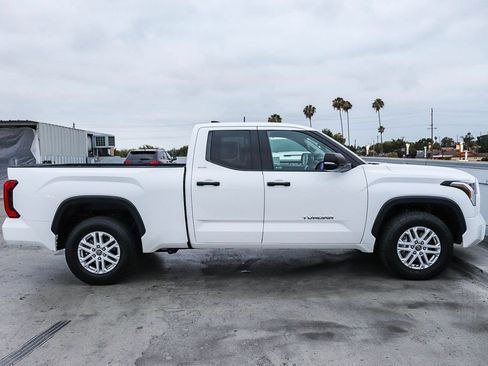 Used 2022 Toyota Tundra SR5 w/ SR5 Convenience Package RWD image 13