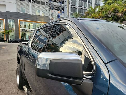 Used 2020 GMC Sierra 1500 SLE w/ SLE Value Package image 25