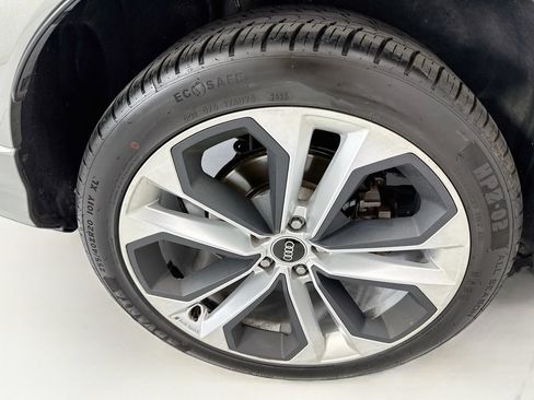 Used 2021 Audi Q3 2.0T Premium w/ Convenience Package AWD/4WD image 31