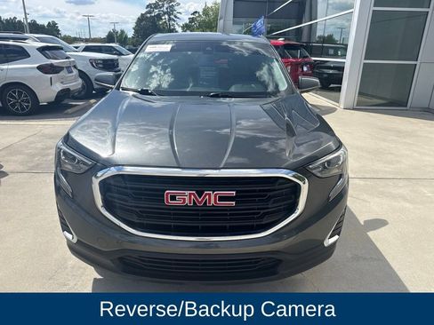 Used 2020 GMC Terrain SLE FWD image 2