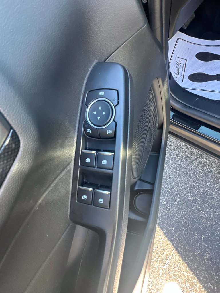 Used 2025 Ford Escape ST-Line AWD/4WD image 22