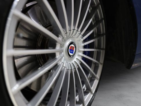 Used 2023 BMW ALPINA B8 xDrive Gran Coupe AWD/4WD image 7