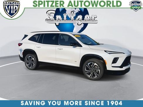Used 2025 Buick Enclave Sport Touring w/ Power Package AWD/4WD image 2