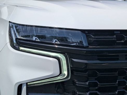 Used 2024 Chevrolet Tahoe Z71 w/ Luxury Package AWD/4WD image 9