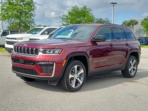 New 2026 Jeep Grand Cherokee Limited RWD image 2