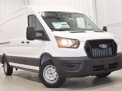 New 2026 Ford Transit 250 148 Medium Roof RWD image 31