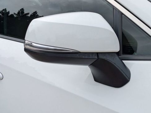 Used 2019 Toyota RAV4 XLE FWD image 12