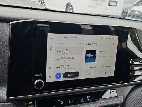 Used 2025 Toyota Camry SE image 17