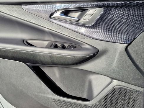 Used 2025 Chevrolet Blazer EV LT w/ Midnight/Sport Edition image 15