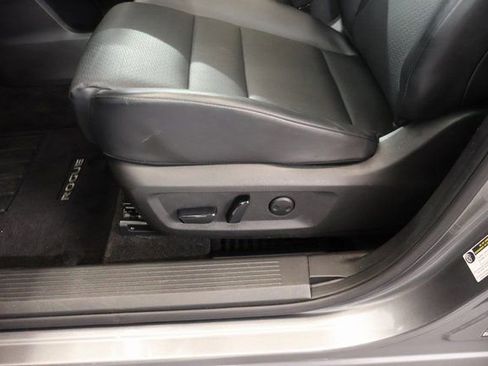 Certified 2023 Nissan Rogue SV w/ SV Premium B Package AWD/4WD image 13