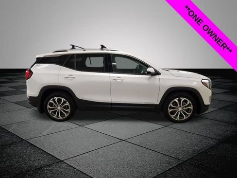 Used 2020 GMC Terrain SLT w/ Preferred Package AWD/4WD image 2