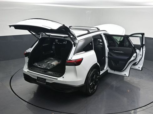 New 2026 INFINITI QX60 Sport w/ Dark Cargo Package image 38
