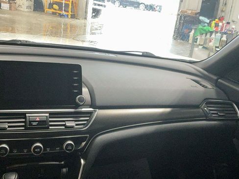 Used 2019 Honda Accord Sport image 14
