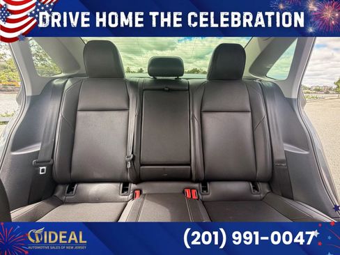 Used 2019 Volkswagen Jetta SE w/ Cold Weather Package FWD image 16