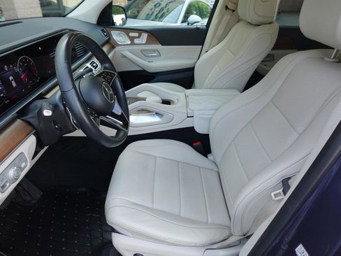 Used 2024 Mercedes-Benz GLE 350 4MATIC w/ AMG Line Exterior image 19