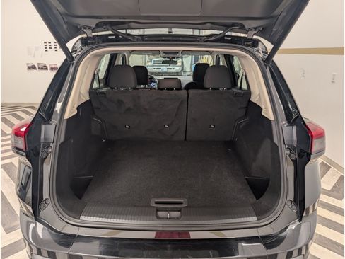 Used 2025 Nissan Rogue SV AWD/4WD image 25