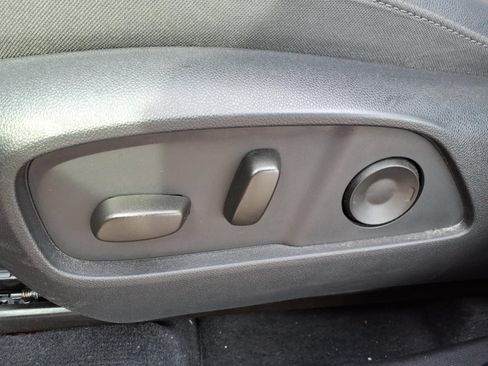 Used 2025 Chevrolet Equinox LT w/ Convenience Package II FWD image 15