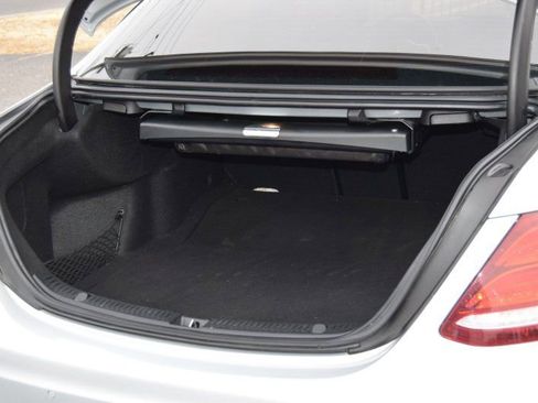 Used 2019 Mercedes-Benz E 300 4MATIC w/ Premium 1 Package image 15