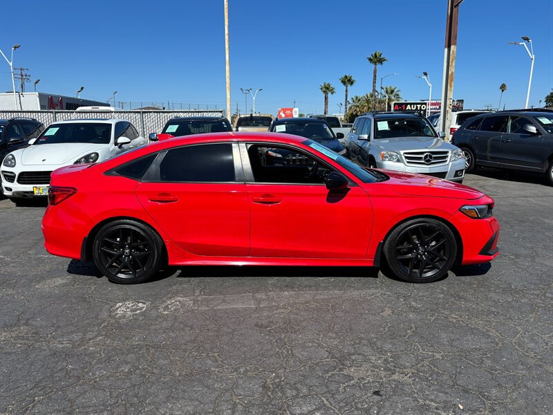 Used 2023 Honda Civic Sport image 3