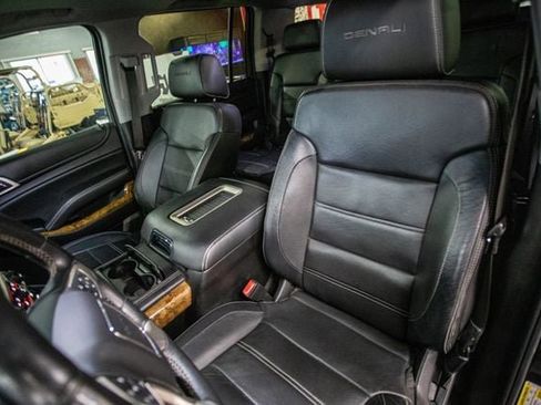 Used 2015 GMC Yukon XL Denali w/ Open Road Package image 4